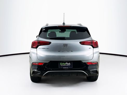 Used 2024 Buick Encore GX Sport Touring FWD image 7