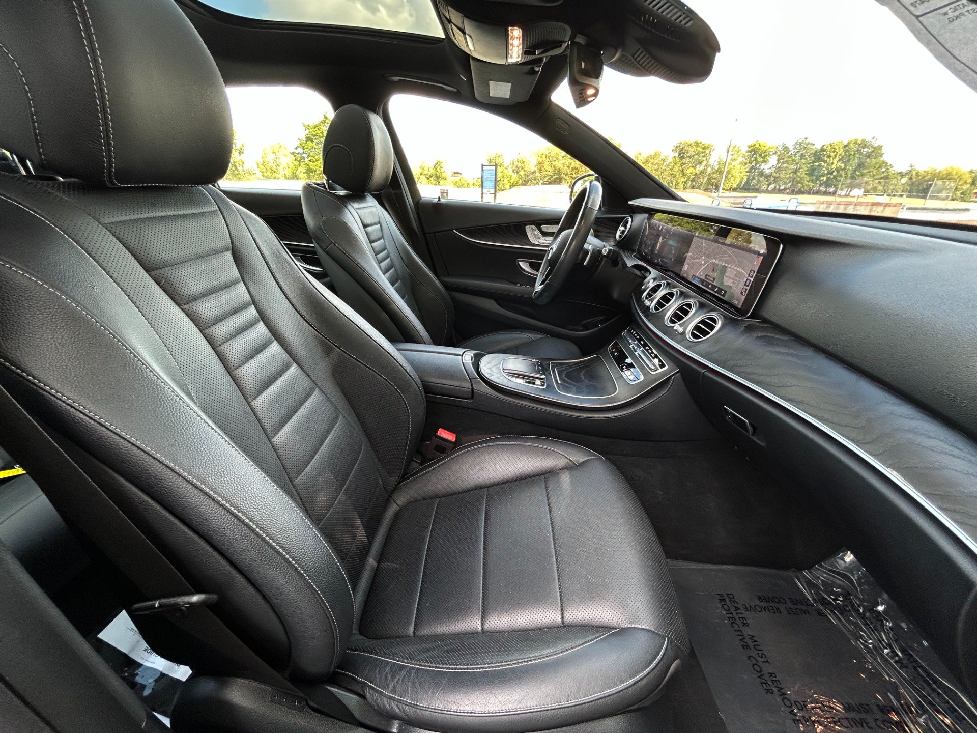 Used 2021 Mercedes-Benz E 450 4MATIC Sedan image 2