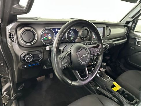 Used 2023 Jeep Wrangler Unlimited w/ Cold Weather Group image 13