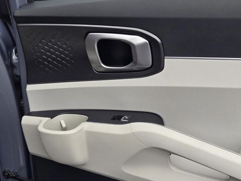 Used 2023 Kia Sorento S w/ Panoramic Sunroof Package image 23