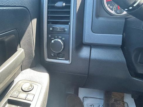 Used 2016 RAM 3500 Tradesman w/ Chrome Appearance Group image 25