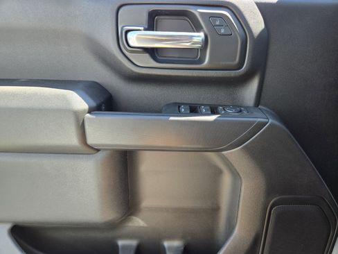 New 2024 GMC Sierra 2500 Pro w/ Convenience Package image 12