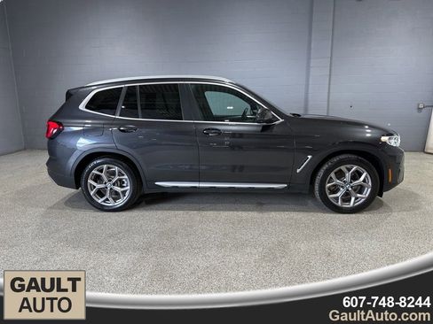 Used 2023 BMW X3 xDrive30i w/ Premium Package image 2