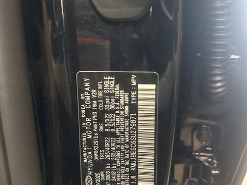 Certified 2025 Genesis GV80 3.5T e-SC AWD/4WD image 6