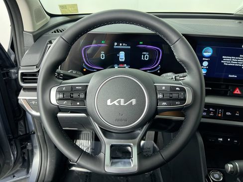 Used 2023 Kia Sportage EX FWD image 16