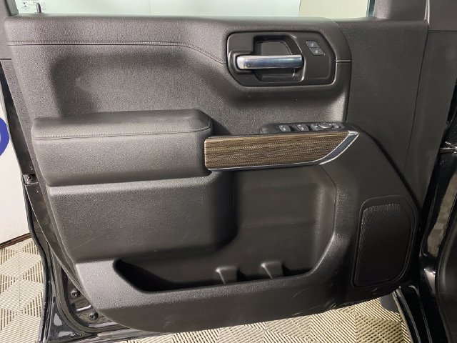 Used 2022 Chevrolet Silverado 1500 RST w/ Safety Package AWD/4WD image 11