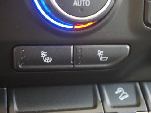 Used 2021 Chevrolet Silverado 2500 LTZ image 30