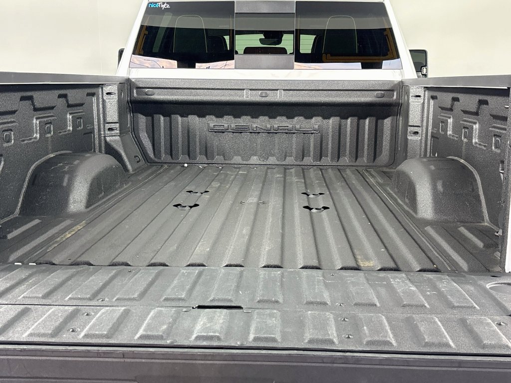 Used 2024 GMC Sierra 2500 Denali Ultimate AWD/4WD image 28