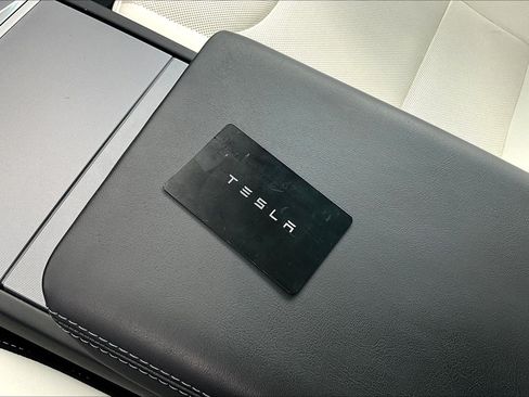 Used 2025 Tesla Model 3 Long Range RWD image 10