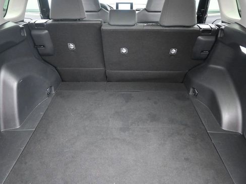 Used 2024 Toyota RAV4 XLE FWD image 17