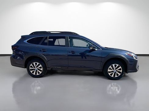 Used 2025 Subaru Outback Premium w/ Popular Package #1A AWD/4WD image 2