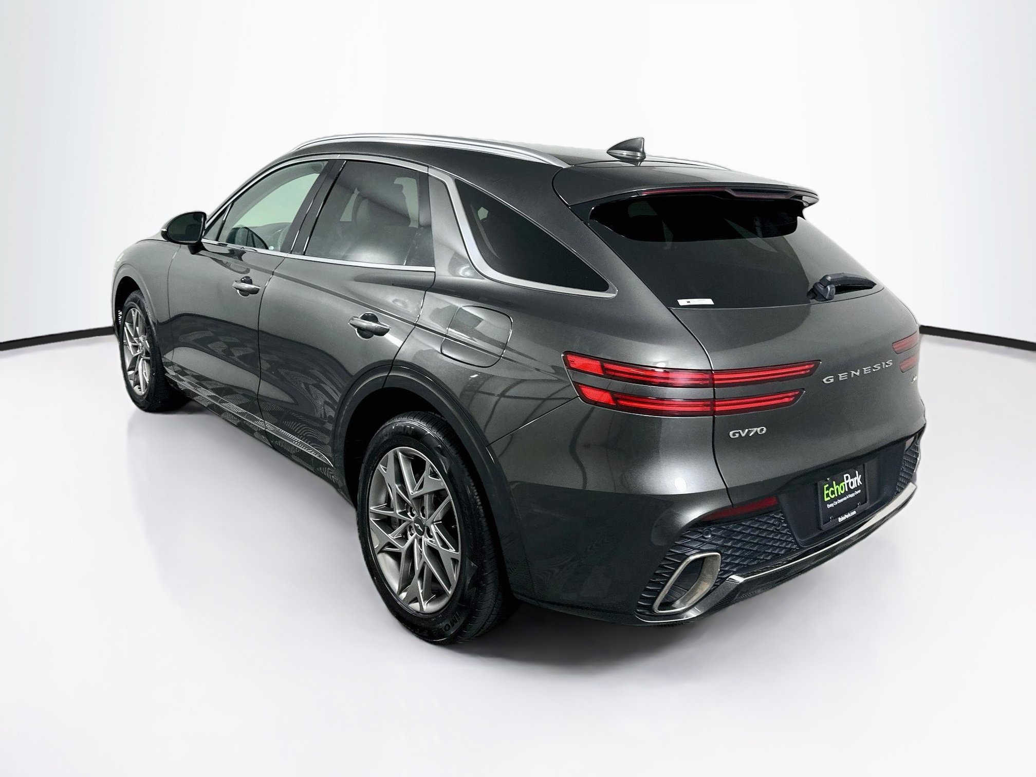 Used 2025 Genesis GV70 2.5T AWD/4WD image 5