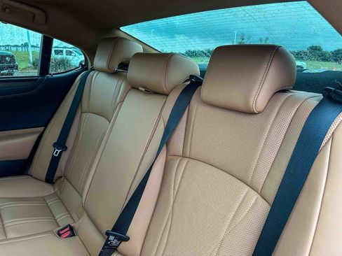 Used 2024 Lexus ES 350 w/ Ultra Luxury Package FWD image 20