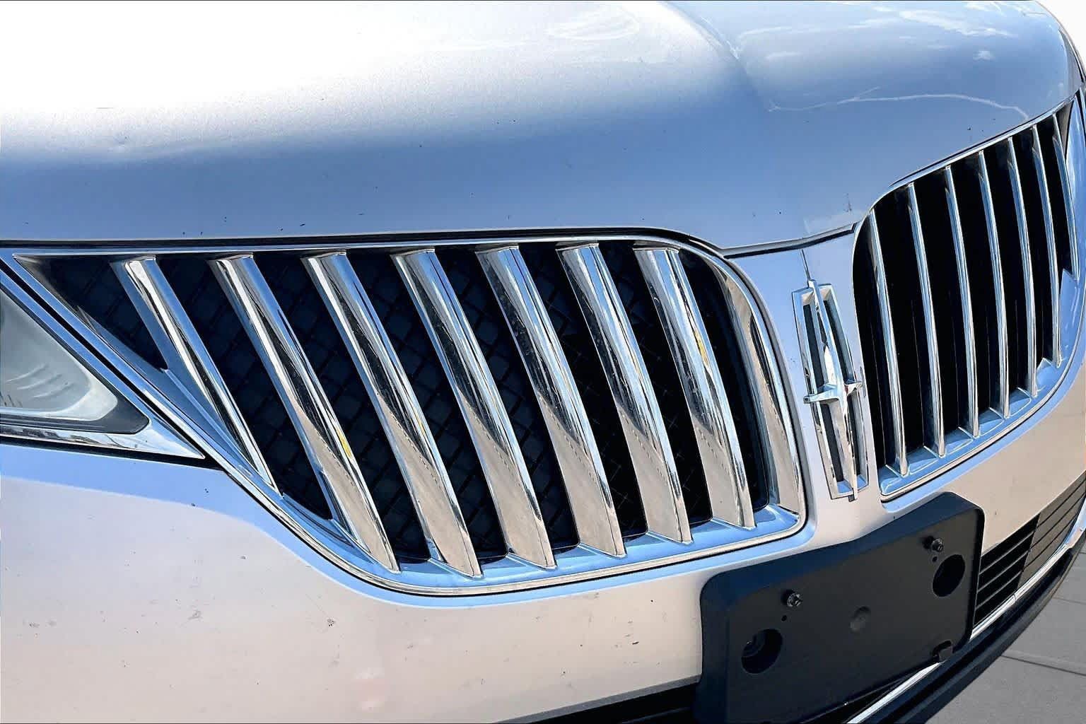 Used 2011 Lincoln MKX 2WD w/ 102A Rapid Spec Order Code image 29