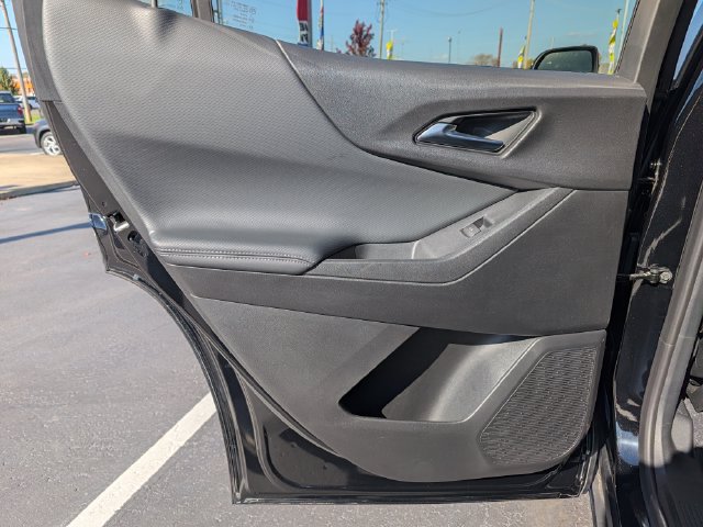 Used 2025 Chevrolet Equinox LT FWD image 14