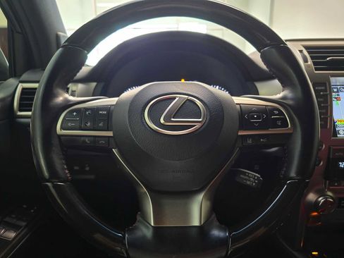Used 2021 Lexus GX 460 Premium w/ Premium Package AWD/4WD image 11