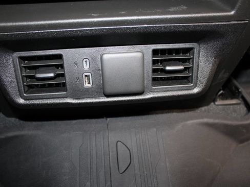 Used 2025 GMC Sierra 1500 SLE AWD/4WD image 33