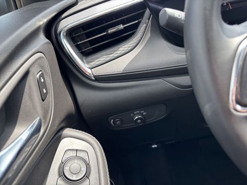 Used 2025 Buick Encore GX Preferred image 33