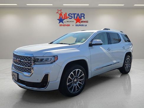 Used 2023 GMC Acadia Denali w/ Denali Technology Package image 3