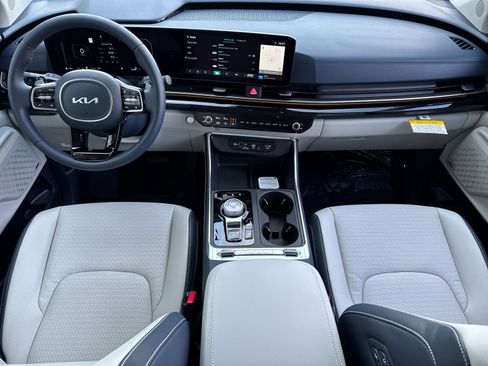 New 2026 Kia Carnival SX Prestige image 13