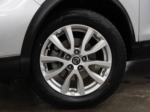 Used 2021 Nissan Rogue Sport S AWD/4WD image 3