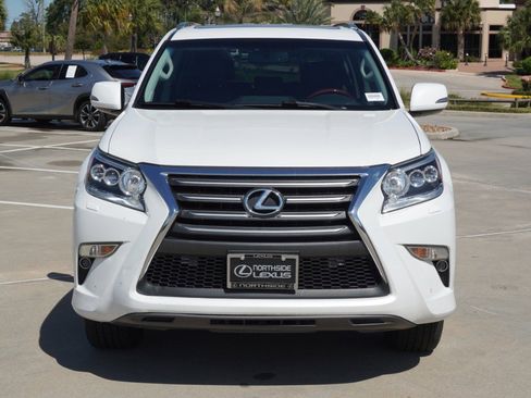 Used 2016 Lexus GX 460 w/ Premium Package image 2