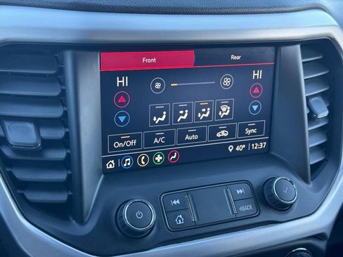 Used 2023 GMC Acadia SLE w/ Driver Convenience Package image 25