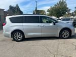 Used 2023 Chrysler Pacifica Limited FWD image 13
