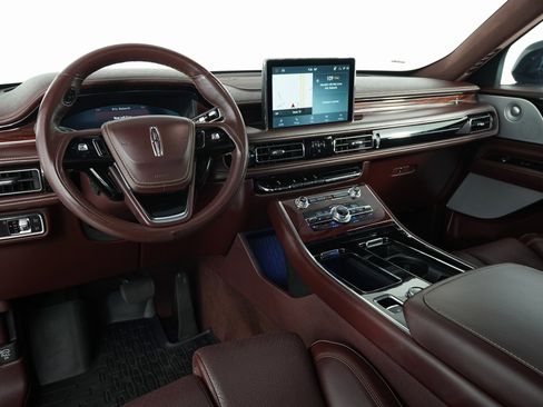 Used 2023 Lincoln Aviator Black Label w/ Jet Package image 20