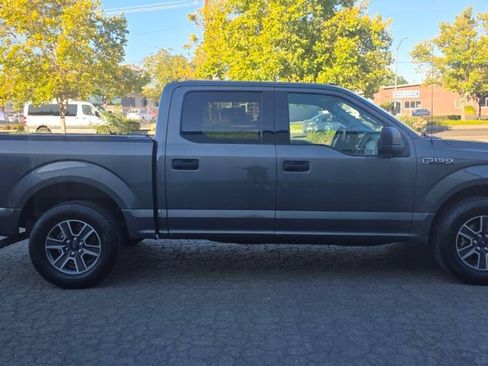 Used 2016 Ford F150 XLT RWD image 8