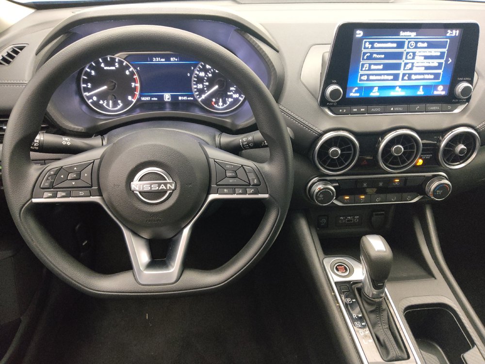 Used 2025 Nissan Sentra SV FWD image 22