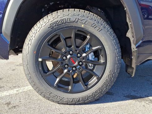 New 2025 Toyota Tundra Limited w/ TRD Off-Road Package image 18