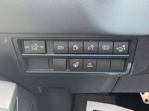 Used 2022 Toyota Tundra Limited w/ TRD Off-Road Package AWD/4WD image 27
