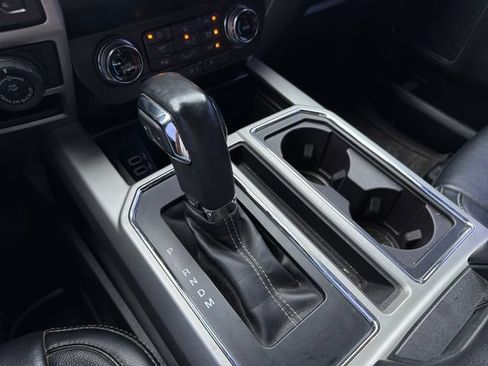 Used 2019 Ford F150 Lariat w/ Equipment Group 502A Luxury AWD/4WD image 21