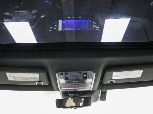 Used 2024 Toyota Tundra Platinum AWD/4WD image 14