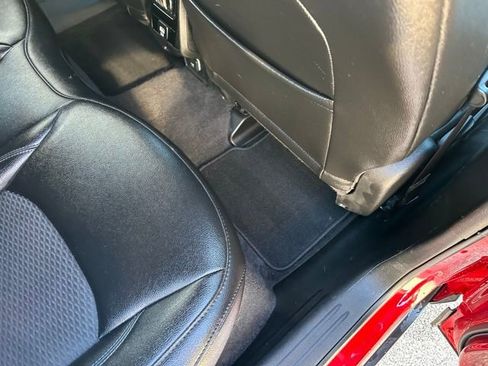 Used 2024 Jeep Compass Latitude image 17