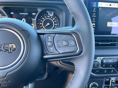 New 2026 Jeep Gladiator Mojave AWD/4WD image 27