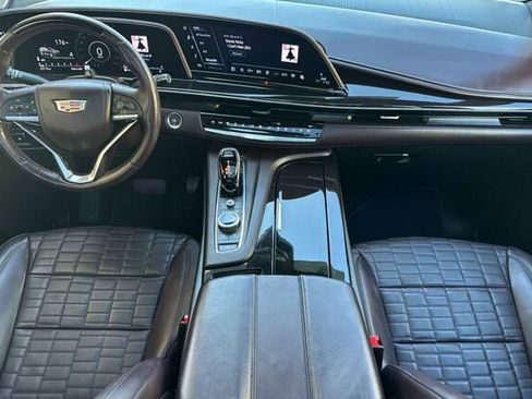 Certified 2023 Cadillac Escalade ESV Sport Platinum image 13