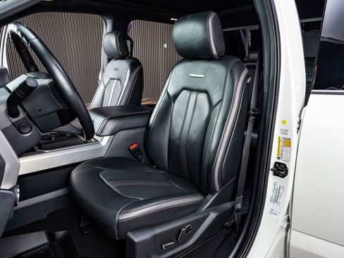 Used 2022 Ford F250 Platinum w/ Tremor Off-Road Package image 29