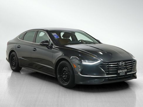 Used 2023 Hyundai Sonata SE w/ Preferred Accessory Package image 7