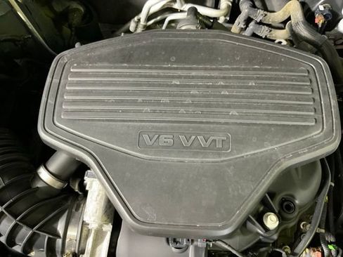 Used 2019 GMC Acadia SLT FWD image 58