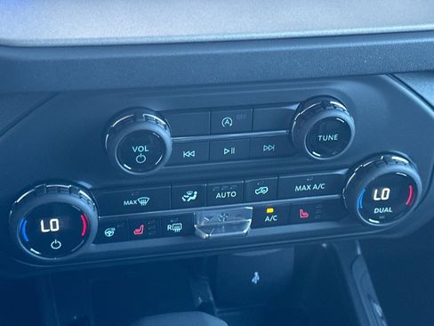 New 2026 Ford Bronco Outer Banks AWD/4WD image 28