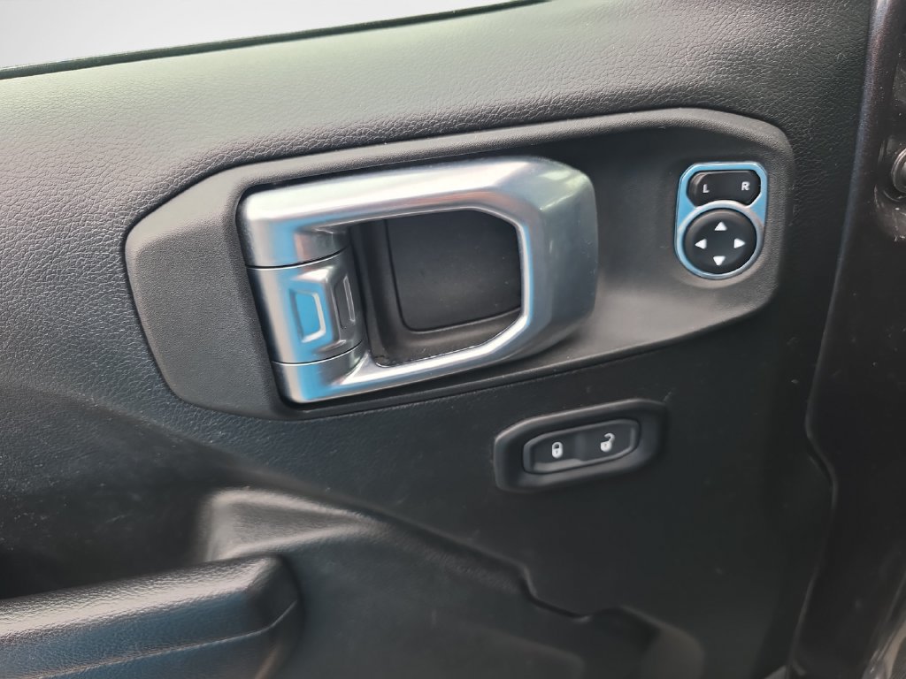 Used 2021 Jeep Wrangler Unlimited Sport AWD/4WD image 14