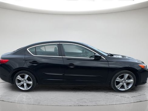 Used 2015 Acura ILX w/ Premium Package FWD image 3