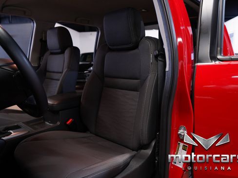 Used 2022 Nissan Frontier SV image 28