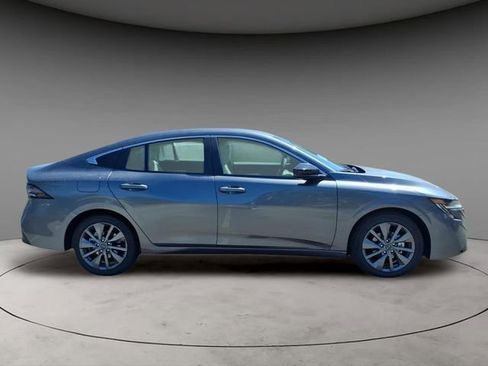 New 2026 Nissan Sentra SL w/ Floor Mat Package FWD image 10