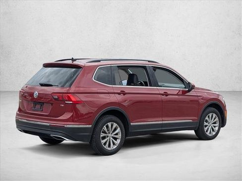 Used 2018 Volkswagen Tiguan SE image 5
