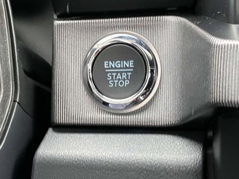 New 2026 Ford F250 Platinum w/ FX4 Off-Road Package image 18