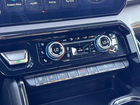 Used 2024 GMC Sierra 2500 AT4 w/ AT4 Premium Plus Package image 31