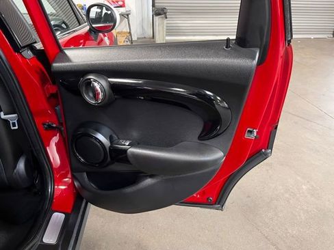 Used 2018 MINI Cooper S FWD image 15